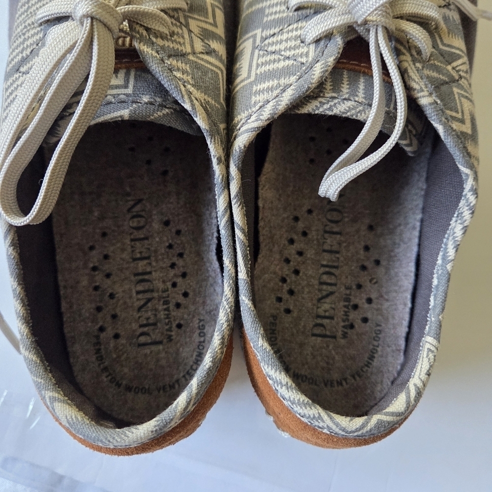 Gray Pendleton Cape Coral Canvas Sneakers - Picture 6 of 10